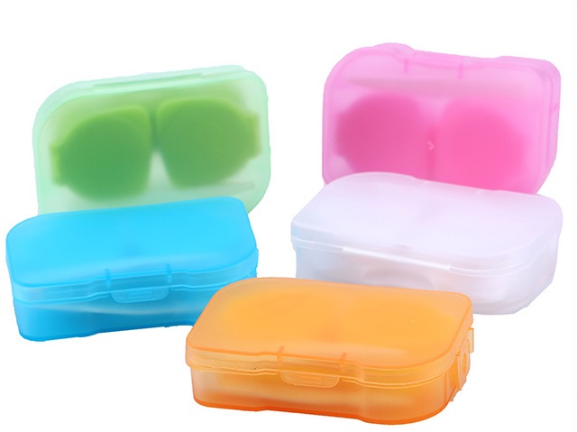 ​contact lens case
