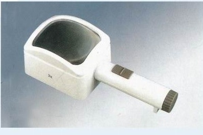 [DSL-6957  3X(100X75)X8D] Lupa de mesa iluminada